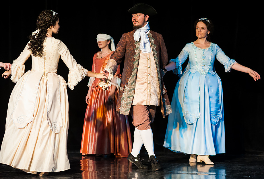 Zespół Tańca Dawnego Pawanilia z Warszawy - Les Elements (Korowód – VIII Spotkania z Tańcem Dawnym)